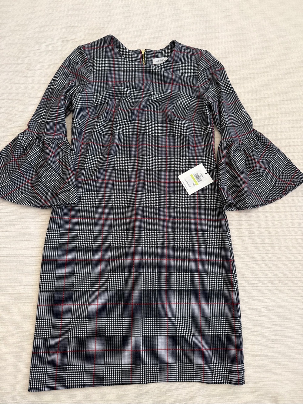 Calvin Klein NWT Plaid Bell Sleeve Shift Dress Size 4 Black Red